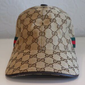 Gucci snap back